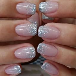 24Pcs Medium Short Square False Nails Glittering Nail Art White Wearable Fake Nail Silver French Full Cover Press on Nail Tips