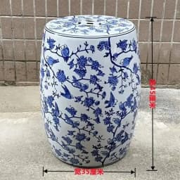 White Porcelain and Drawn Blue Shoe Hand Changing Stool Ceramic Drum Bathroom Neoclassical Imitation Sitting Stool Low Round