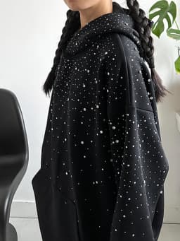 [EAM] Black Rhinestones Shining Thick Sweatshirt New Hooded Long Sleeve Women Big Size Fashion Tide Spring Autumn 2026 1DJ0096