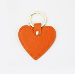 Free custom monogram logo leather keyring saffiano heart shaped kechians for promotion gift keychain ring keychain