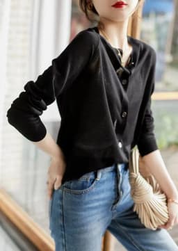 Spring and Autumn PerFemale Knit Cardigan Wool V-neck Jumper Top Single Breasted Simple Slim Women White Black Patchwork Sweater