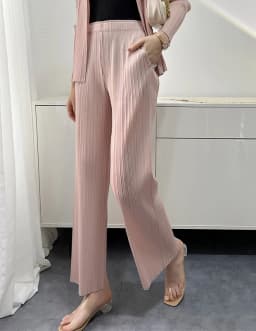 Summer New Casual Pants Simple Loose Comfortable Stretch Pleated Straight Nine Pants Women's Lightweight Fabric 90/95 Cm