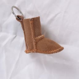 Cute Fur Keychains Hand-sewn Leather Key Chains For Bag Pendants Car Key Fashion Women Couple Festival Gift Keyrings Accessories