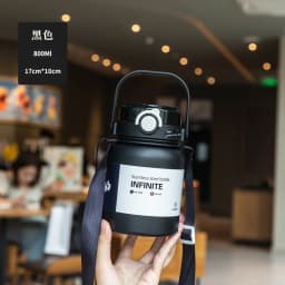 800ml/2000ml Large Capacity Stainless Steel Insulated Water Jug with Strap Handle and Straw Leakproof Vacuum Thermos Mug Sports