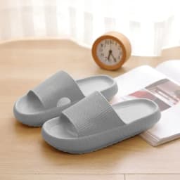 Anti-Slip Beach Slippers Extra Soft House Slippers Thick Sole Slippers High Quality Indoor Eva Soft Sole Pillow Slides Sandals