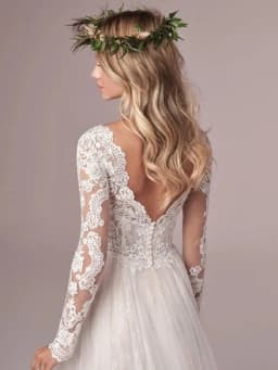 Customized Long Sleeves Women Wedding Dresses V Neck Backless Appliques Bridal Gowns Graceful Vestido De Noiva Abendkleider