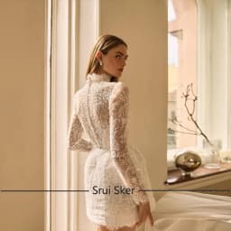 Charming Lace Beaded With Sequin Short Wedding Dress High Neck Long Sleeves Bridal Gown Buttons Back Robe De Mariée For Bride