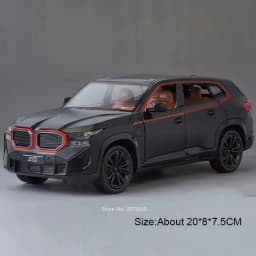1:24 Alloy Rolls Royce Cullinan XM Model Diecast Toys Cars 6 Doors Opened Vehicles Pull Back Light Music Miniature Car Kids Gift