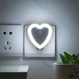 Night Light Plug In 220V Dusk Sensor Heart Shape for Stairs, Bedrooms, Kitchens, Freestanding Wall Mount Light Sensor Control