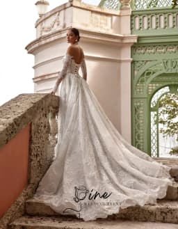 Oine Bohemian Off Shoulder A Line Lace Appliques Wedding Dress Long Sleeves Exquisite Vestidos De Novia Sweep Train Customized