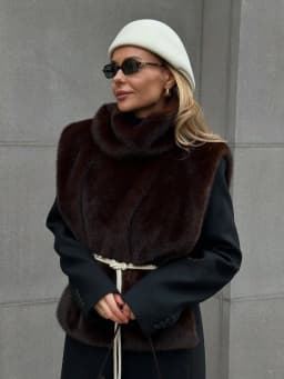 Women Solid Stand Collar Faux Fur Vest Chic High Collar Sleeveless Loose Short Waistcoat Casual 2025 Lady Daily New Street Vests