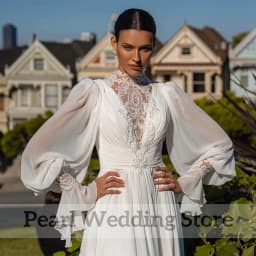 High Neck Applique Chiffon Wedding Dress Long Flare Sleeve Pleat A-Line Vintage Floor Length Button Customized Robe De Mariée