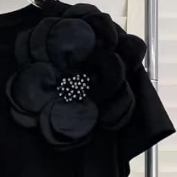 3D Beaded Flowers Stitch Short Sleeve Tshirt Three-Dimensional Big Flower Decorative Loose Casual T-shirt for Women Cotton Tops
