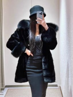 2025 Young Style Thickened Younger Looking Artificial Fur Collar Hooded Leather Coat Women's Mid-Length Sweet Style