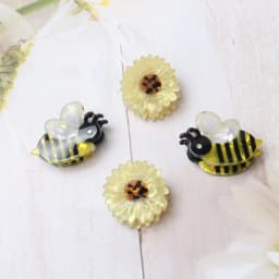 4pack Hair Clip Daisy Small Hair Claw for Women Girls Flower Butterfly Acrylic Fashion Crab for Hair Clamps Hair Accessories