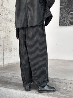 [EAM]  High Elastic Waist Black Stripe Wide Leg Thick Woolen Pants New Trousers Women Fashion Tide Autumn Winter 2026 1DH2448
