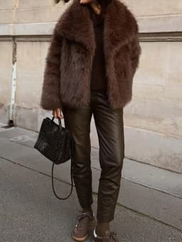 Solid Brown Fluffy Fur Jacket Women's Casual Lapel Loose Long Sleeves Thicken Warm Short Coat 2025 Winter New Lady Commute Wear