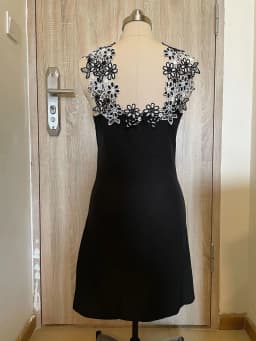 Customizable Casual Summer Women Fashion Solid Color V Neck Off Shoulder Elegant Lace Flower Sleeveless Pullover Party Dresses