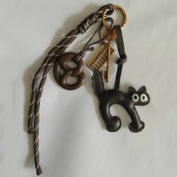 Classic Cute Leather Chocolate Cat Keychain Pendant Lovely Car Key Ring Bag Charm Phone Pendant Trinket Key Ring Accessories