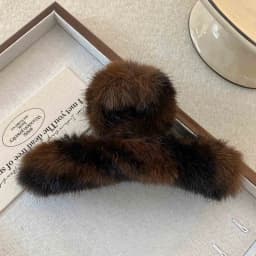 Warm Leopard Print Plush Acrylic Hair Claw Clips for Women Winter Vvintage Daily Party Updo Ponytail Holder Accessories M