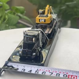1/87 Scale Semi Tractor with Lowboy Trailer and Cat Diecast Machines Alloy Collectible Toy Model Ornament Souvenir