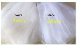 Deep V-Neck Lace Wedding Dresses A-Line Boho Appliques Princess Bridal Gowns Long Sleeves Vintage Flowers Bride Dress
