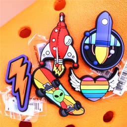 Original Space Alien Designer Shoe Charms 5pcs/lot Shoe Buckle Accessories Luxury Rainbow Sun Clog Dog Upper Jewelry Decorations