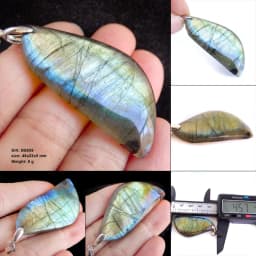 Stone Craft Natural Labradorite Raw Stone Polishing Geometric Shape Crystal Labradorite Pendent Exquisite Natural Training Stone