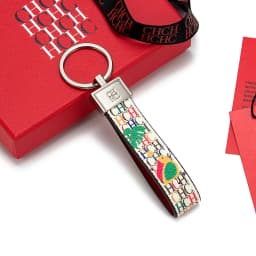 CH Monogram Print Leather Keychain Two Tone Red Edge Car Key Holder Unisex Fashion Bag Charm Luxury Accessory Pendant Keyring