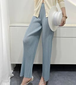 Summer New Casual Pants Simple Loose Comfortable Stretch Pleated Straight Nine Pants Women's Lightweight Fabric 90/95 Cm