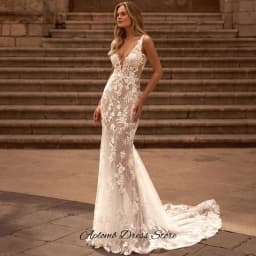 Fashion Deep V-neck Sleeveless Customized Robe de mariée Exquisite Appliques Tulle Wedding Dress Elegant Mermaid Bridal Gowns