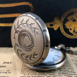 Olive Leaf Pattern Carved Quartz Pocket Watch Vintage Bronze Fob Chain Roman Numerals Face Round Dial Necklace Lucky Timepiece