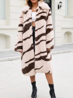 Women's Zebra Pattern Color Imitation Fur Coat Warm Flip Collar Design Autumn Winter High Street Fashion Warmth