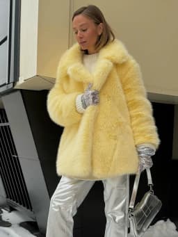 Luxury Faux Fur Women's Coat Turn down Collar Long Sleeve Button Pocket Soft Overcoat Thick Warm Winter Outerwear for Ladies