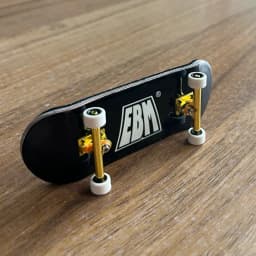 Professional Wood Mini Skateboard Complete Finger Skateboard Maple 34mm Perfect Collectible Toy Gift for Kids & Teens