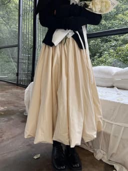 [EWQ] Vintage High Waist Slim Mid Length Versatile Cloud Half Puffy Umbrella Skirts Women's Bottom 2026 Spring Autumn 16U5762