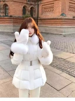 Chic Women's Cotton Padded Jackt with Large Fur Collar Waist-Cinching Mid-Length Parkas Korean Trendy Warm Commute Outerwear