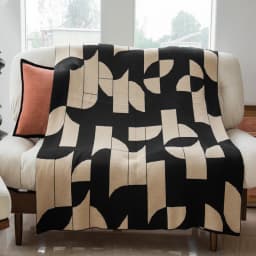 Nordic Geometric Throw Blanket Knitted Sofa Cover Home Decorative Cover Luxury Nap Bed Blanket Black And Coffee Soft Shawl Warm
