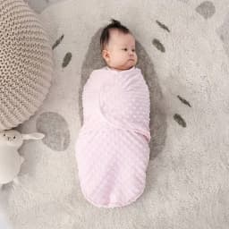 1Pc Baby Dotted Swaddle Blanket, Newborn Anti-Startle Swaddle, 3D Dotted Fleece Swaddle Wrap, Soft Touch for Sleep Aid, Warm and Skin-Friendly Soothing Newborn Sleeping Bag