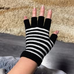 1Pair Black Red Stripe Half Finger Fingerless Gloves for Women Men Knit Wrist Winter Warm Outdoor Gothic Lolita Style Mittens