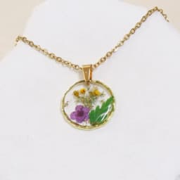 Pressed Flower Charm Necklace Handmaking Epoxy Resin Dried Flower Series Necklaces Natural Flowers Pendant Custom Chain Necklace