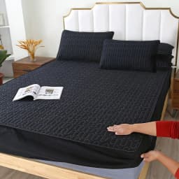 Cartoon Quilting Waterproof Fitted Sheet Cute Printed Padded Mattress Protector Skin-Friendly Non-Slip Mat with Elastic Band