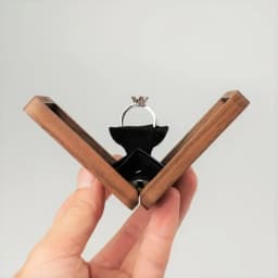 Solid Wood Rings Box Rotating Display Ring Boxes Creative Wedding Ring Organizer Showcase Box Portable Jewelry Storage Boxes