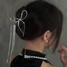 Retro Y2K Skull shaped Hair Claw Clip - Solid Color Hair Claw Clip Women's ponytail stabilizer Halloween accessory for daily use