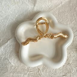Retro Y2K Skull shaped Hair Claw Clip - Solid Color Hair Claw Clip Women's ponytail stabilizer Halloween accessory for daily use