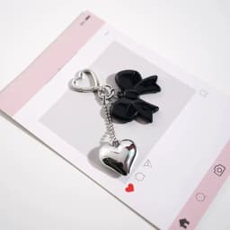 Acrylic Bow Tie Keychains Advanced Temperament Pendant Couple Friend Backpack Car Keychain for Gift