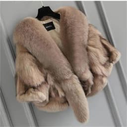 Autumn and Winter Real Fox Fur Coat Shawls Neckline Jacket Women Natural Fur Vest Shawl Short Trend Personality Lady Fur Poncho