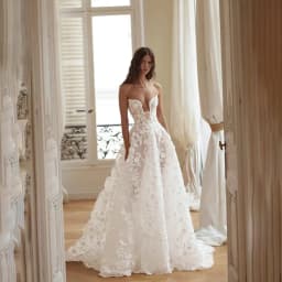 LSYX 2026 Trendy Strapless Deep V Neckline 3D Floral Lace-Embellished Sheer Illusion Sexy Wedding Dress Long Train Bridal Gowns