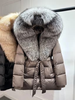 2025 Luxury Winter Large Natural Silver Fox Fur Hooded 90% Goose Down Jacket Women Thickened Warm Coat Waterproof Belted Parkas
