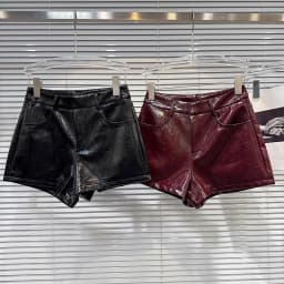 DEAT 2025 Autumn Winter New Fashion Solid Color PU Leather Boot Short Pant For Women High Waist Versatile Shorts Female 11A07168